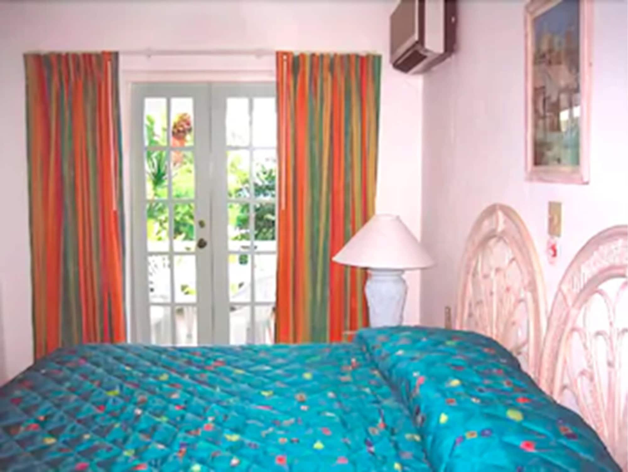 Dickenson Bay Cottages Cedar Grove 외부 사진