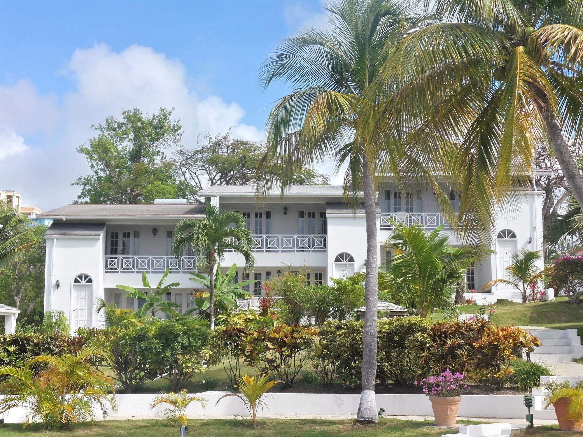 Dickenson Bay Cottages Cedar Grove 외부 사진